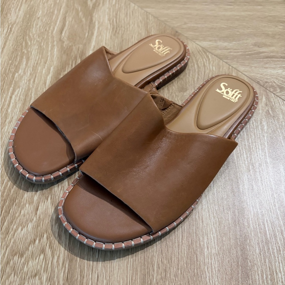 Sofft Women's Tan Leather Mules